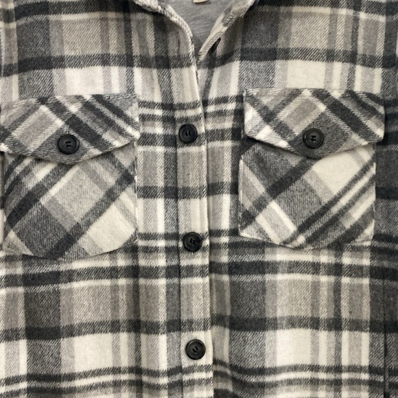 Thread & Supply Shacket - Picture 5 of 8